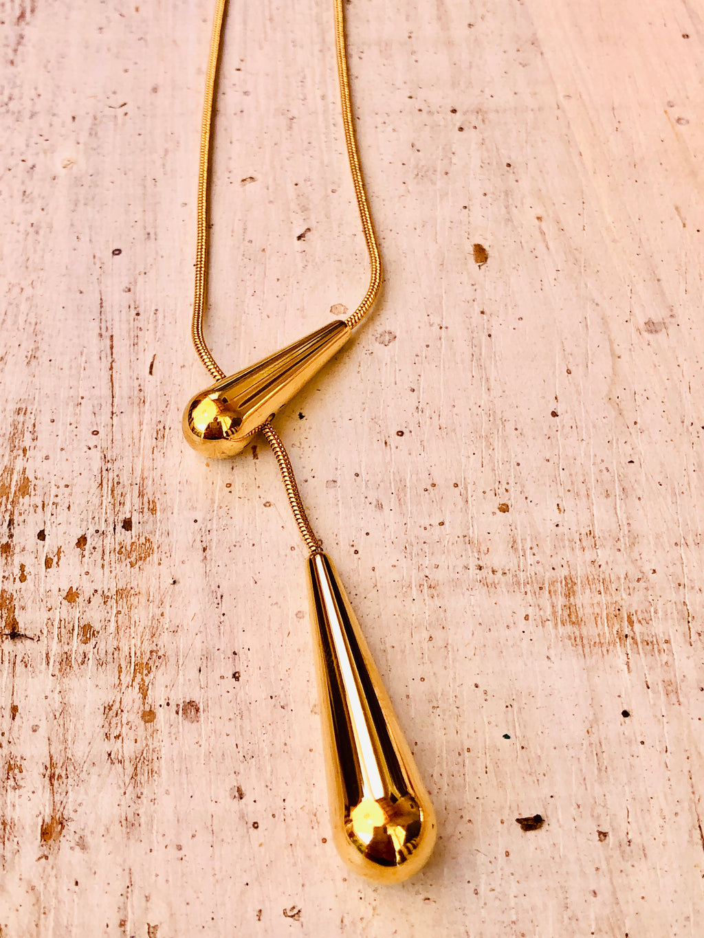 Collar Gota