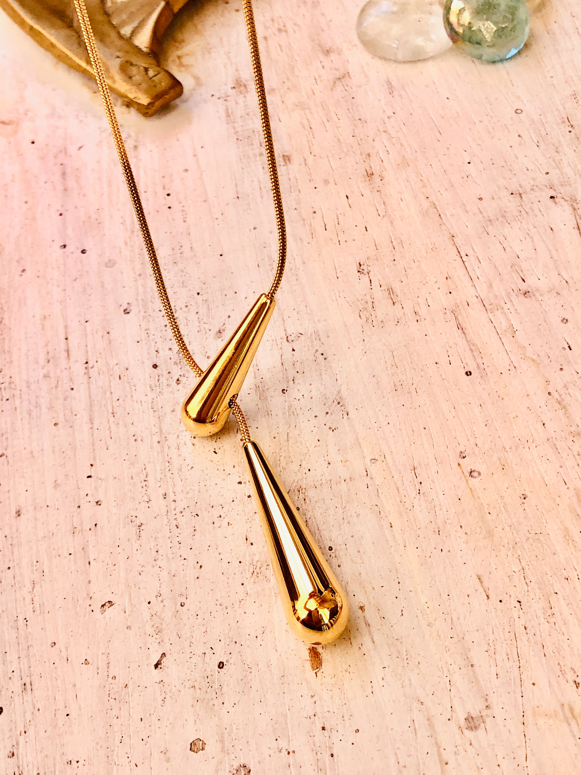 Collar Gota
