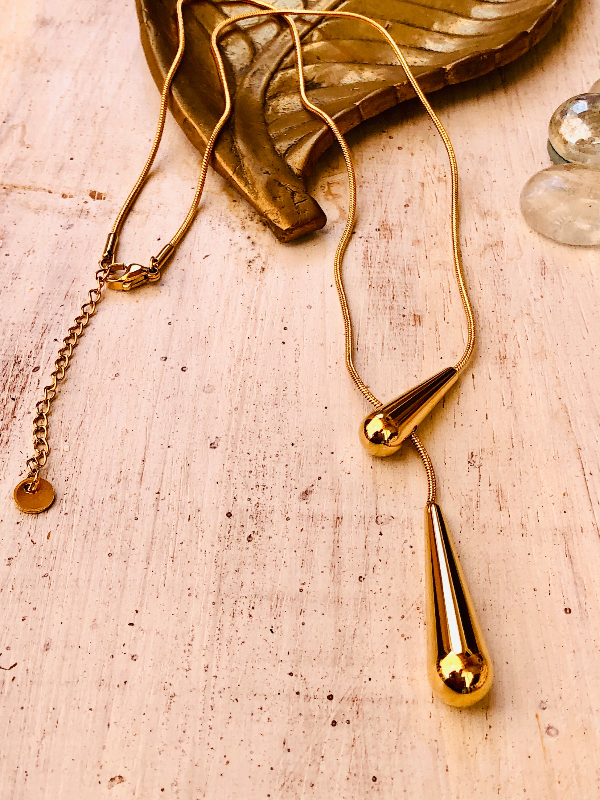 Collar Gota