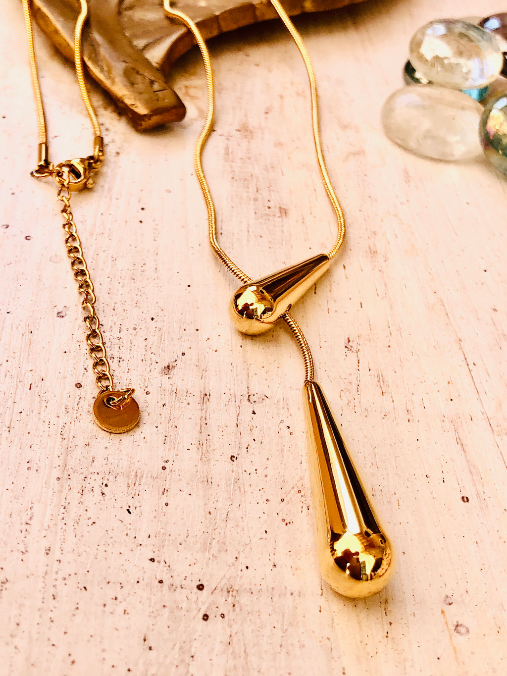 Collar Gota